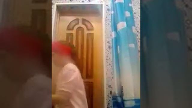 Мыльная пена из ватных дисков и шампуня смотреть онлайн