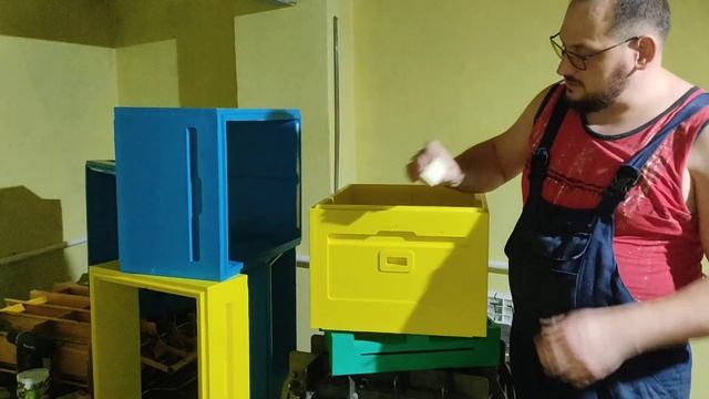 Улей ППУ / Beehive polyurethane foam. Обзор улья ППУ собственного производства. смотреть онлайн