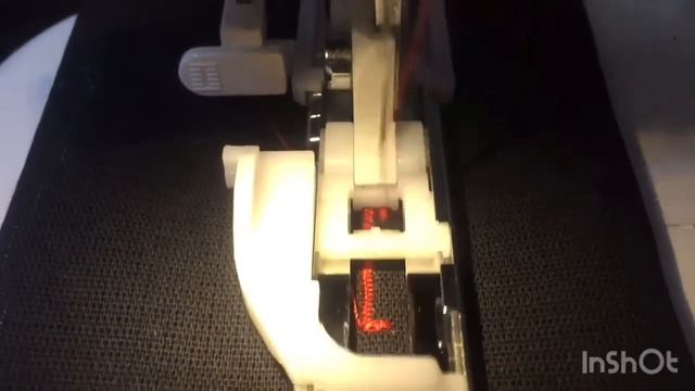 Делаем автоматические петли на швейной машинки Janome смотреть онлайн