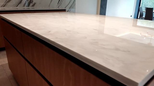 Столешница из искусственного камня Grandex смотреть онлайн