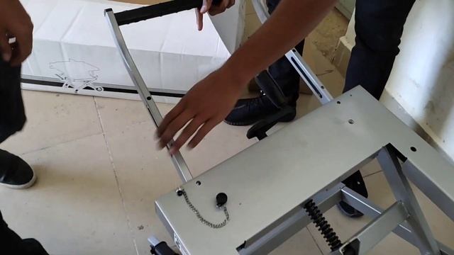 MLT100 Makita Table Saw and Stand смотреть онлайн