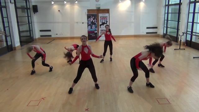 Commercial Dance смотреть онлайн