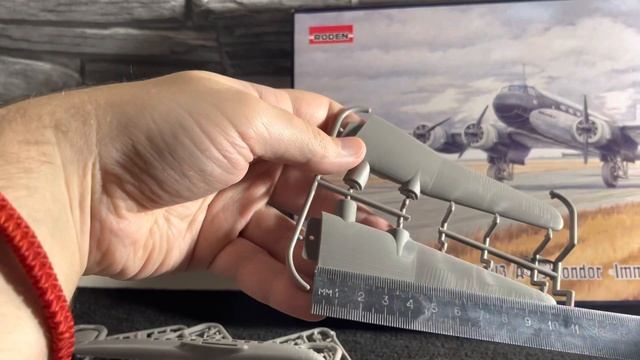 Фокке-Вульф 200 "Кондор". Focke-Wulf 200 Condor. Частный самолёт Канцлера. Модель от "Roden" 1/144 смотреть онлайн