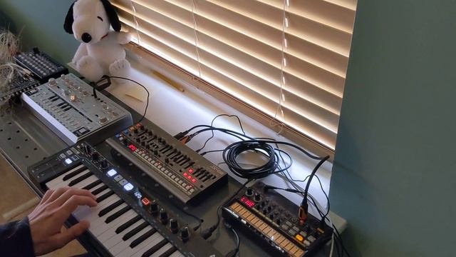 Synth jam #11 // Td-3 // Jx-08 // Volca Beats // Keystep 37 смотреть онлайн