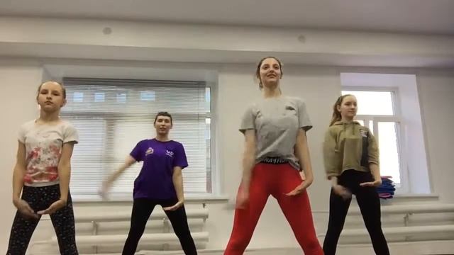 Olga Mizrahi - Vogue practice (arms control) with beginners смотреть онлайн
