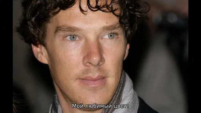 Камбербэтч показал, как правильно реагировать на «бесполезные» подарки