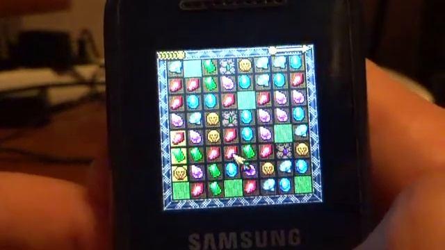 Обзор телефона Samsung GT-E1200M смотреть онлайн