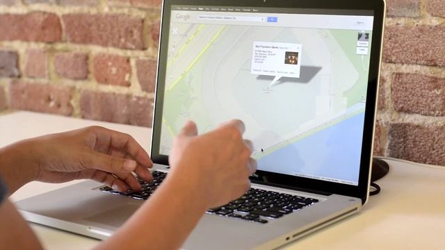 Explore Reddit, Google Maps, and three.js Demos with Gestures смотреть онлайн