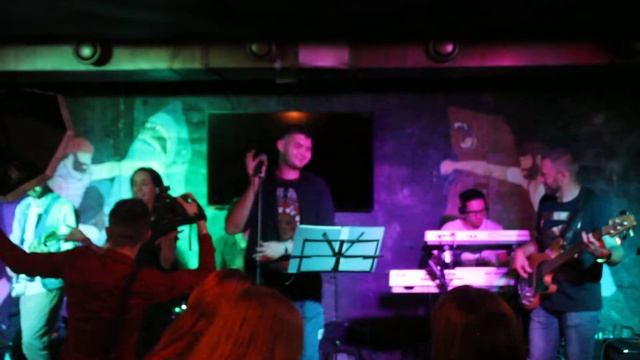 Танцы в Поле в Oldmah Pub 18.08.2018 смотреть онлайн