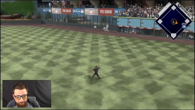 IS THIS THE BEST HITTER IN THE GAME?! MLB The Show 17 | Battle Royale смотреть онлайн