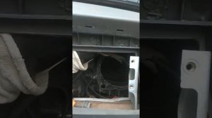 Как достать моторчик салонной печки фольксваген Т4 2.5тди?