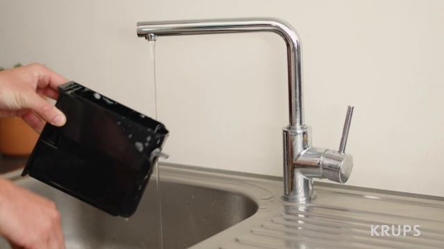 Cum sa cureti in fiecare zi espressorul automat Krups Intuition Experience? смотреть онлайн