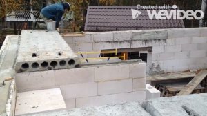 Самостоятельный монтаж плит перекрытия на армопояс газобетонного дома (процесс)