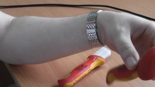 Нож с пяткой для снятия изоляции Knipex 9855. Обзор смотреть онлайн