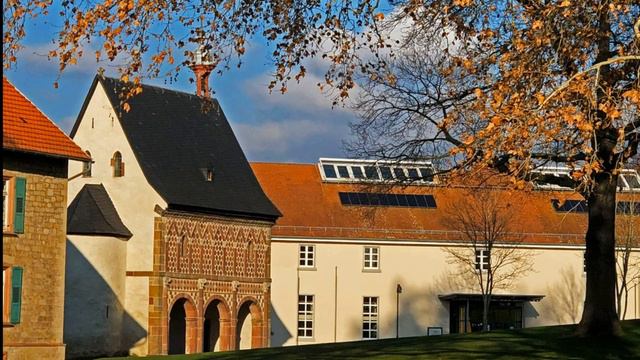 11. Каролингский Лорш. Германия смотреть онлайн