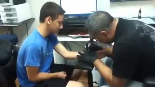 Eriel's First tattoo смотреть онлайн