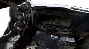 Mercedes W204.Вода в салоне и невероятная причина.