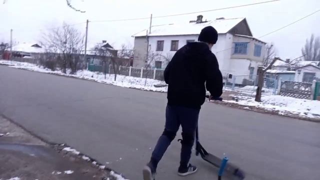 КАК СДЕЛАТЬ ХИЛ НА САМОКАТЕ [HOW TO HEEL WHIP ON A SCOOTER] смотреть онлайн