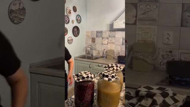 Пончики с шоколадной начинкой. Şokoladlı donat. смотреть онлайн