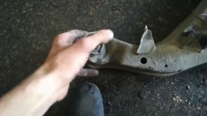 Замена шаровой опоры Nissan Primera P12