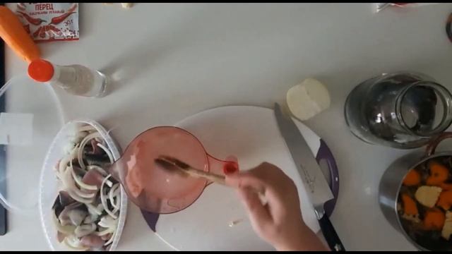 ЗАКУСКА ХЕ ИЗ СЕЛЕДКИ + ПОСОЛ СЕЛЬДИ С МАНДАРИНОВОЙ КОЖУРОЙ,ПАЛЬЧИКИ ОБЛИЖЕШЬ! смотреть онлайн