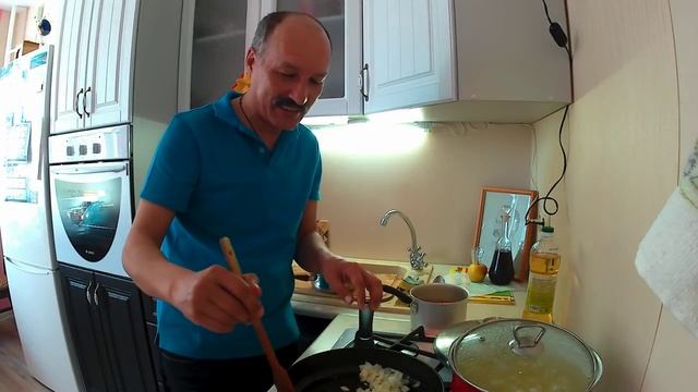 #СУП из ЩАВЕЛЯ ? Готовим дома щавелевый суп! А также интересный рассказ о поварах в моей жизни! смотреть онлайн