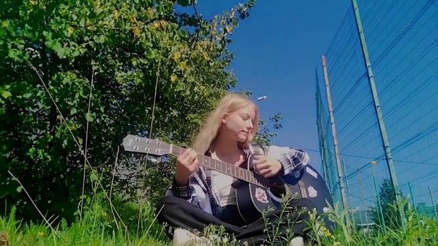 Барабанщик..💕🥁 Песня на гитаре, автор- dinozavrik ( тоесть я) Надеюсь поддержите меня! смотреть онлайн