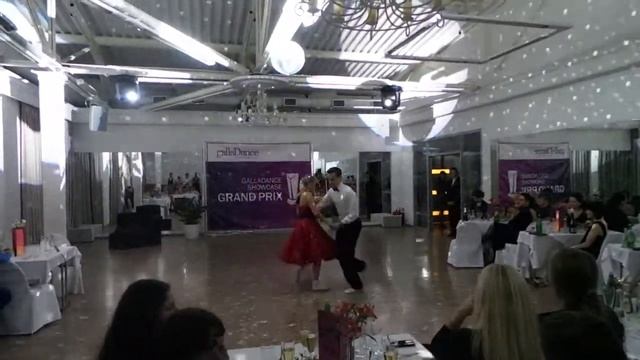 Шоу номер | Glenn Miller Orchestra - Jeep Jockey Jump | Lindy Hop смотреть онлайн