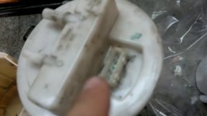 Замена насоса в баке Ситроен Пежо