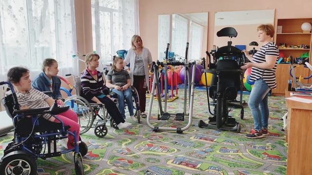 Шаговый тренажер и вертикализатор переданы в Болховский детский дом-интернат смотреть онлайн