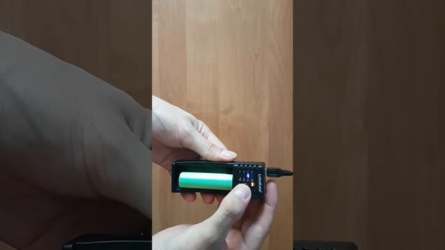 LiitoKala lii - 100 - универсальное зарядное устройство смотреть онлайн