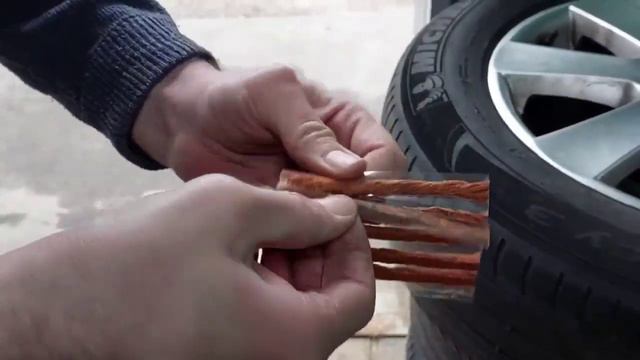 НАЕХАЛ НА САМОРЕЗ? КАК ЗАКЛЕИТЬ КОЛЕСО? САМЫЙ ПРОСТОЙ И ДЕШЁВЫЙ ВАРИАНТ РЕМОНТА