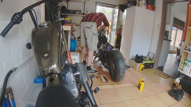 '88 Honda Shadow Vt600 Barn Find, Will It Run After Being Neglected For 15 Years?