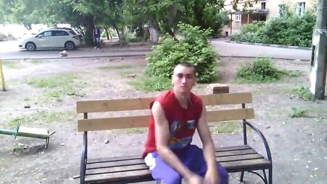 Сел на лавку