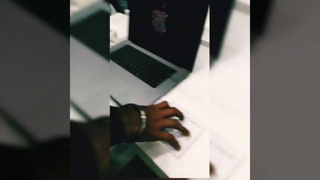 Apple store , Apple watch , iPad , iphone , смотреть онлайн