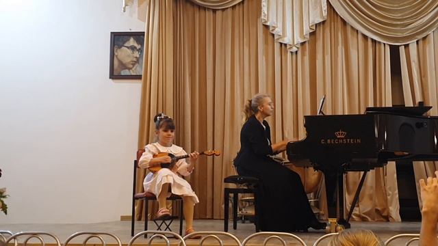 Агния Чистякова, 7лет. В. Купревич "Путешествие в Мосальск". Домра смотреть онлайн