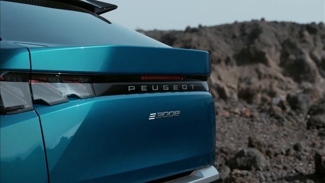 PEUGEOT E-3008 GT (2024) | Mid-Size SUV смотреть онлайн