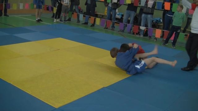 22.05.16 Открытый Турнир по боевому самбо среди детей и юношей смотреть онлайн