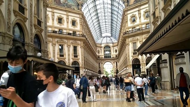 #Cathedral Milan Sightseeing#Milan Cathedral Walk Tour#Team Badante