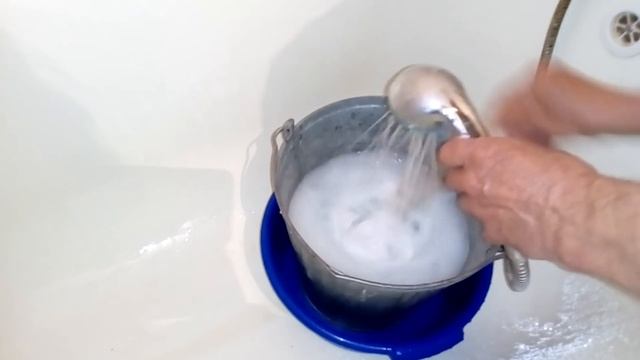 Стирка без стирки!Дешево и сердито!!!Еще и отбеливает:-))) смотреть онлайн