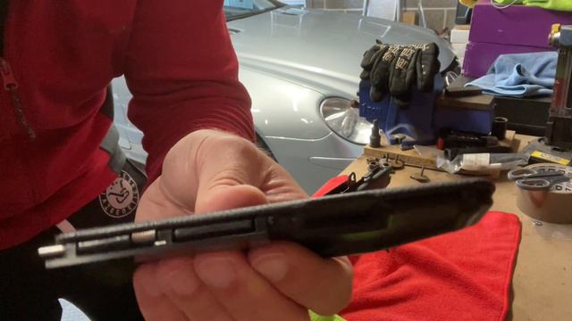 Mercedes SL350, SL500, SL550, SL65 AMG R230 Roof Hinge Flap Repair