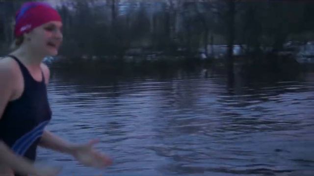 На рассвете в Чистый Четверг... смотреть онлайн