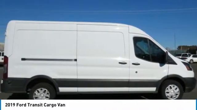 2019 Ford Transit Cargo Van P2441 смотреть онлайн