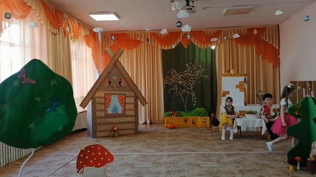 "Ласточка"6-7 лет "Красная Шапочка на новый лад" смотреть онлайн