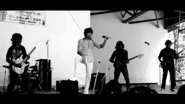 KiLLFEED - Paranoid (Black Sabbath Cover) смотреть онлайн