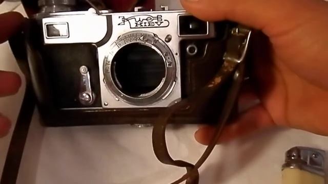 Продався фотоапарат і зажигалка за?????