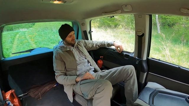 CITROEN C-8 БОЛЬШОЙ СЕМЕЙНЫЙ МИНИВЭН