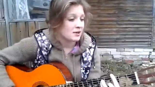 девушка красиво поет под гитару смотреть онлайн