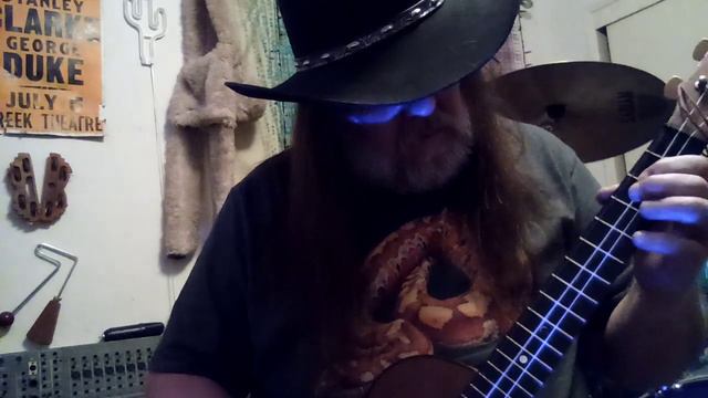 Bass and guitar with tenor ukulele смотреть онлайн