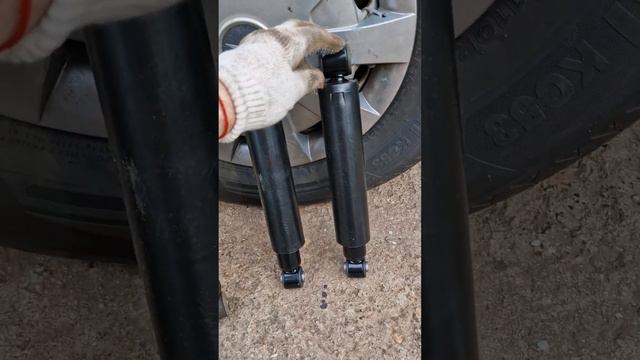 МЕНЯЮ АМОРТИЗАТОРЫ на Mercedes Sprinter